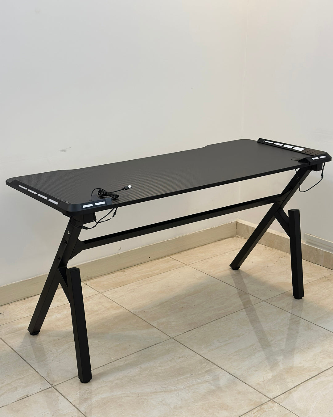 Magnum Gaming Chair and Table Bundle – 140 × 75 × 60 cm, Brand New