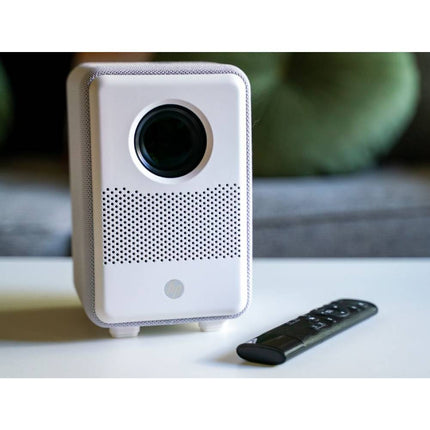 HP CC200 Citizen Cinema Full HD Projector Bundle with 84″ Screen